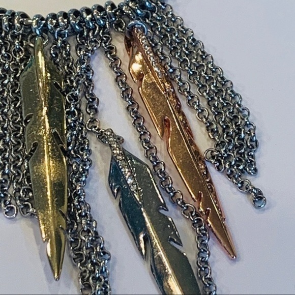 Banana Republic tassel chain crystal feather - Picture 4 of 11